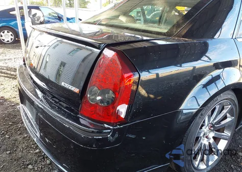 2006 Chrysler 300C Srt8 z USA, uszkodzony, nr VIN 2C3LA73W86H106336